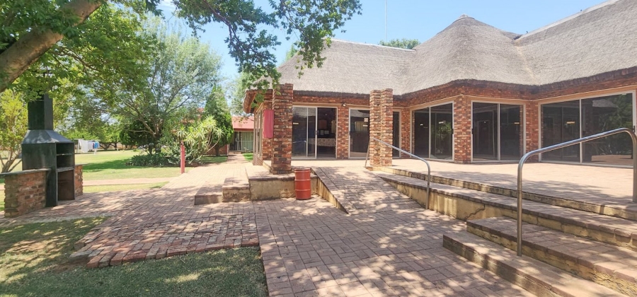 2 Bedroom Property for Sale in Oudorp North West